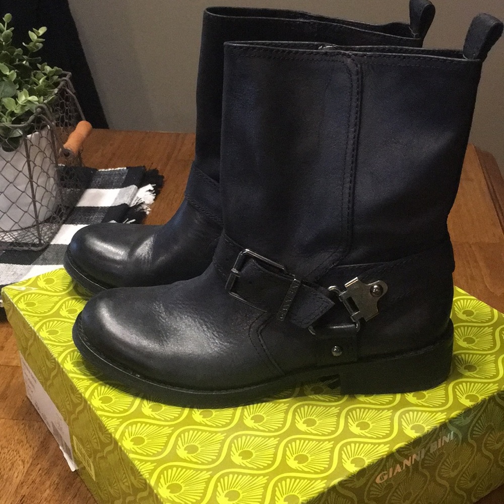 Gianni Bini leather moto boots